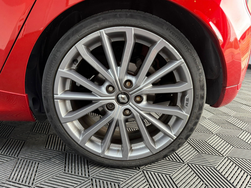 Renault Clio — 9