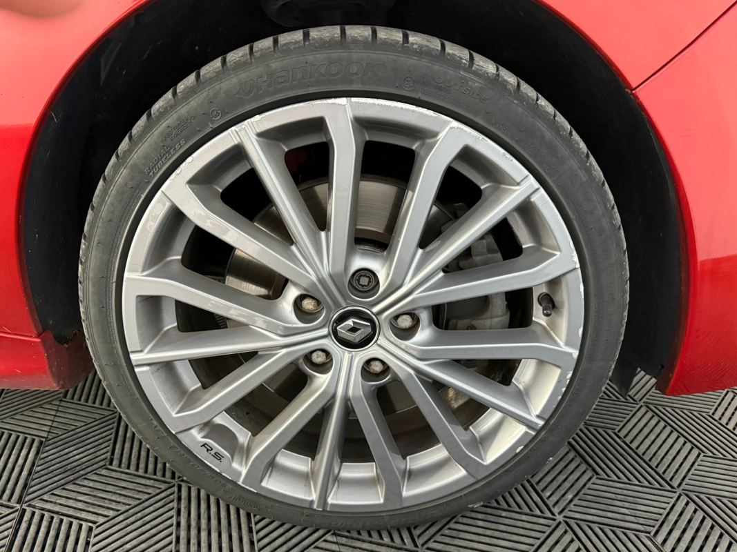 Renault Clio — 10