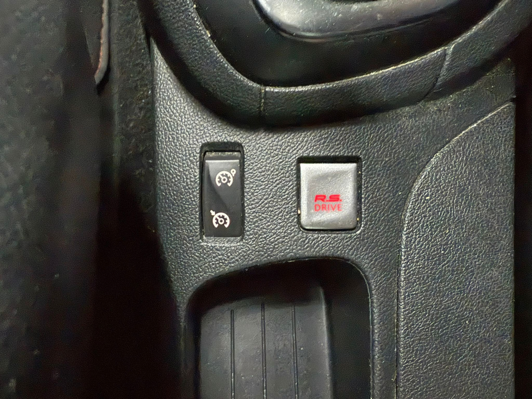 Renault Clio — 21