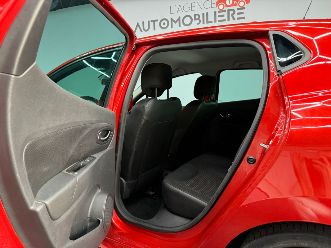 Renault Clio — 23