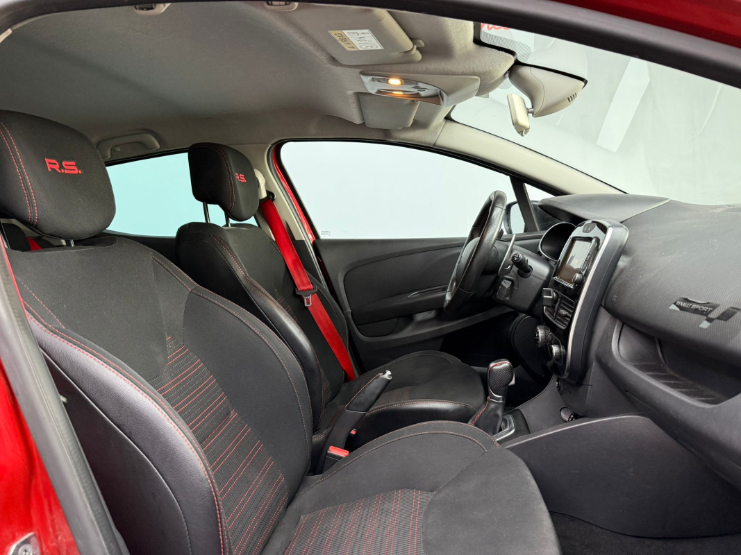 Renault Clio — 20