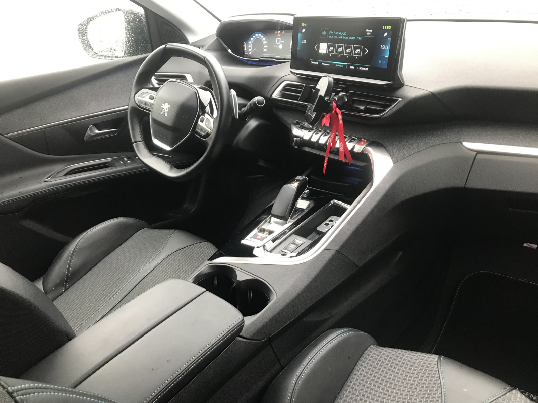 Peugeot 3008 HYbrid4 — 20