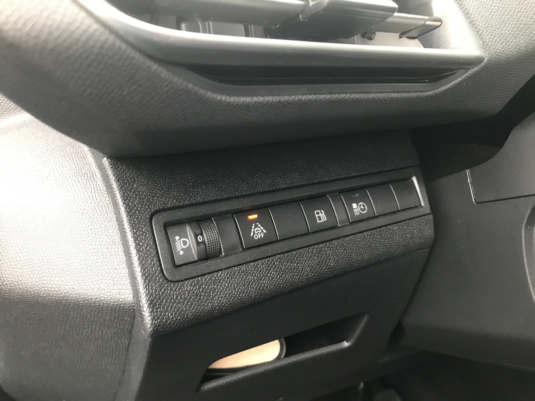 Peugeot 3008 HYbrid4 — 27