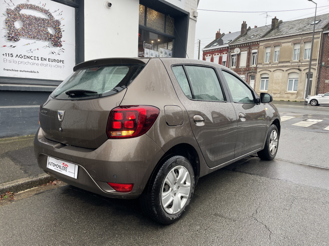 Dacia Sandero — 10