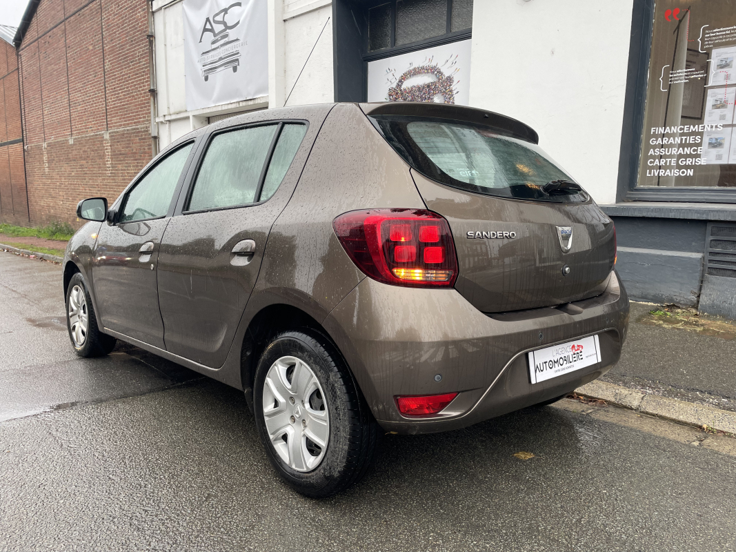 Dacia Sandero — 5