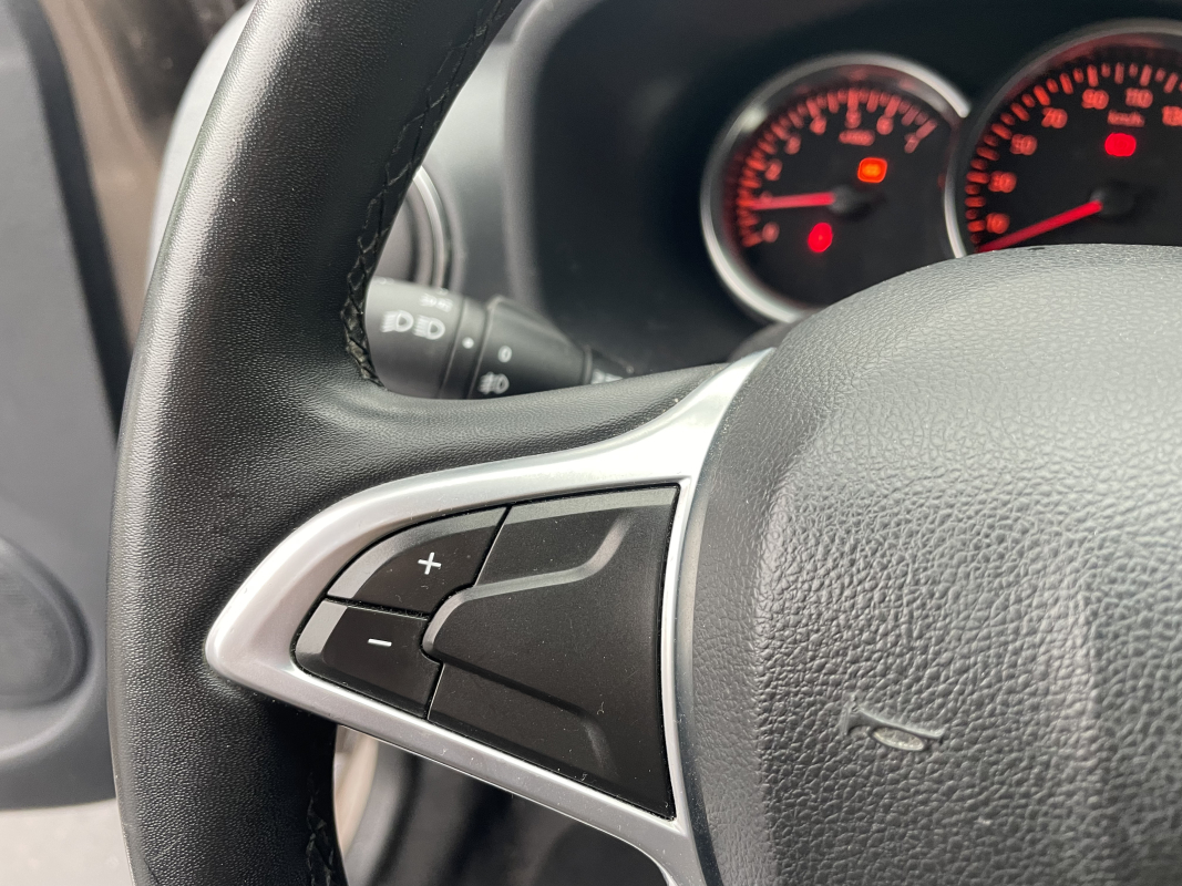 Dacia Sandero — 18