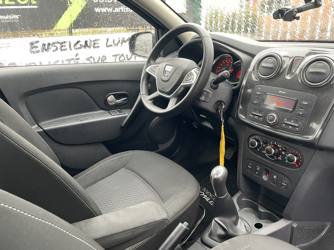 Dacia Sandero — 25