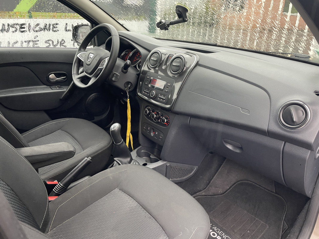 Dacia Sandero — 24