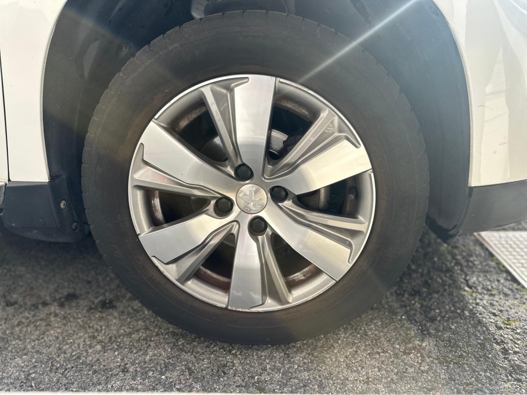 Peugeot 2008 — 9