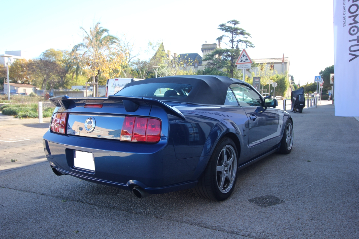 Ford Mustang — 5