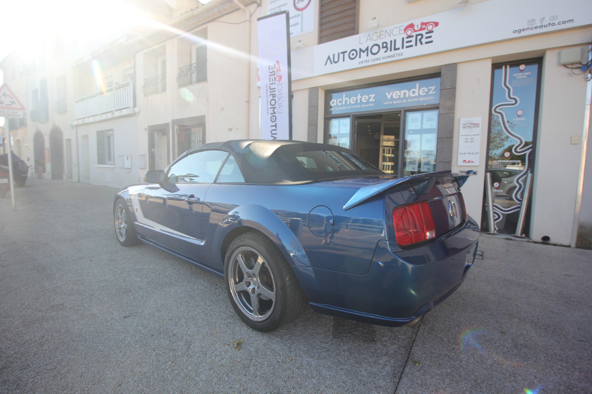Ford Mustang — 3
