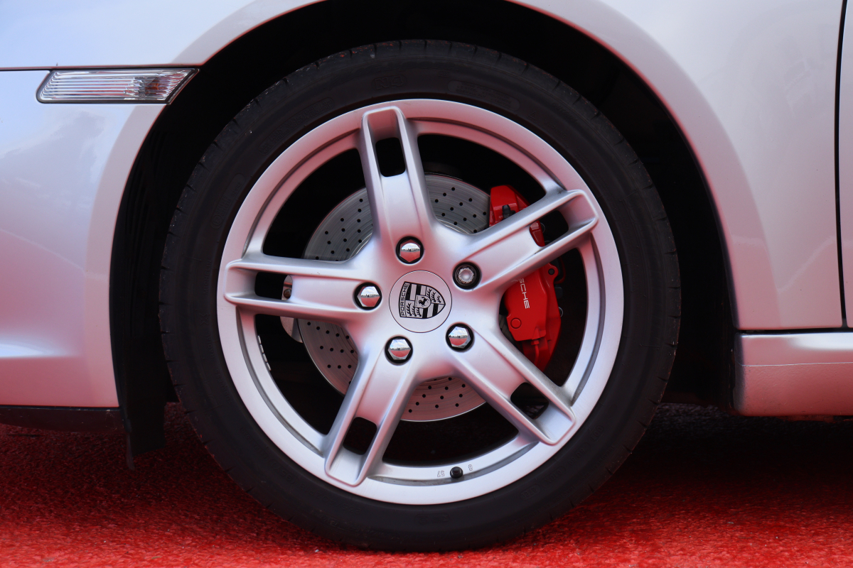 Porsche Boxster — 32