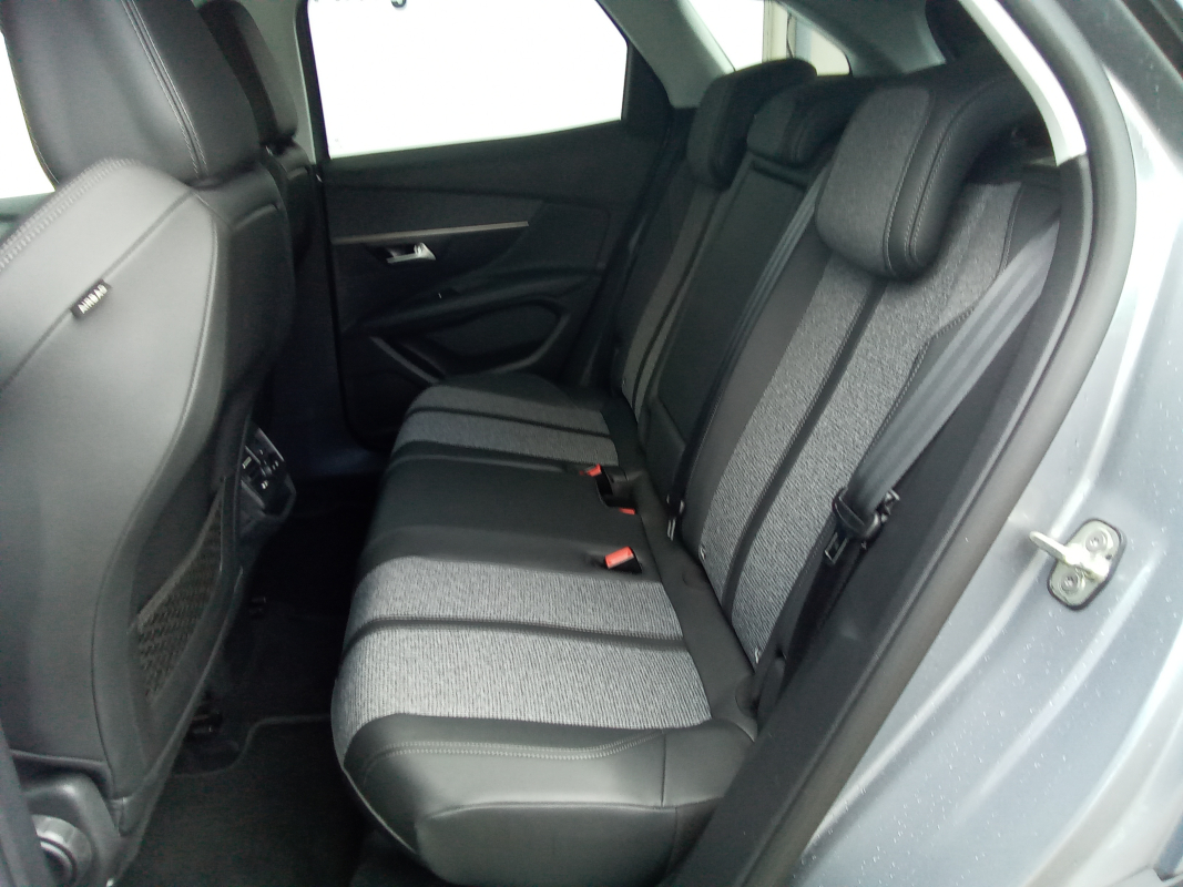 Peugeot 3008 — 15