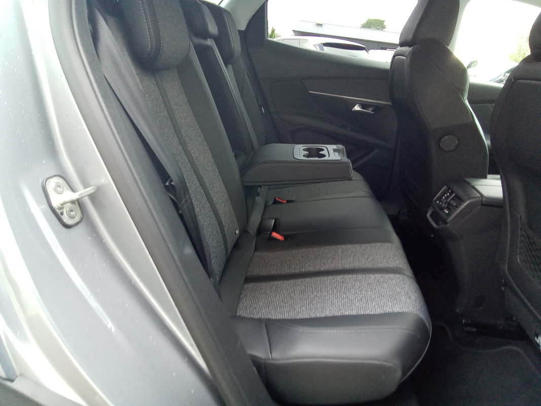 Peugeot 3008 — 16
