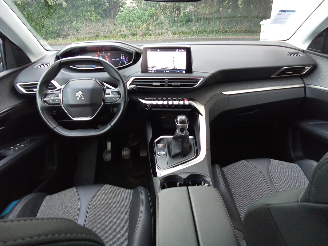 Peugeot 3008 — 9