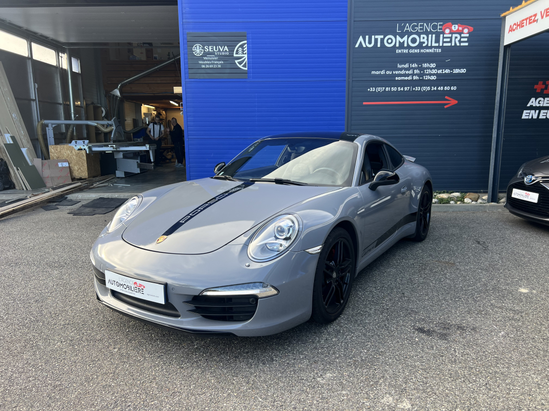 Porsche 911 — 4