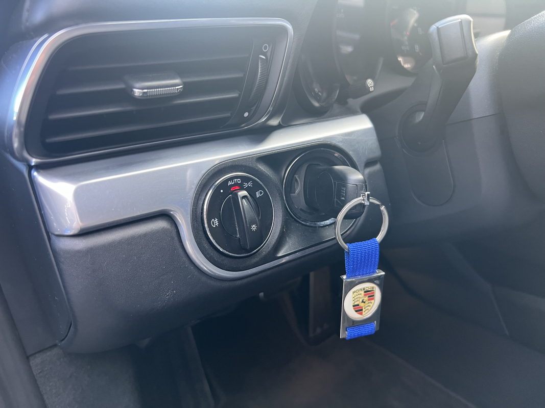 Porsche 911 — 18