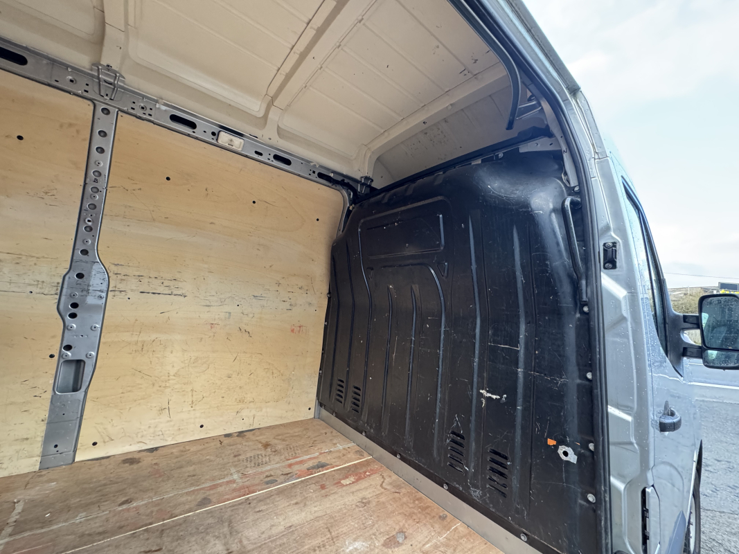 Renault Master — 20