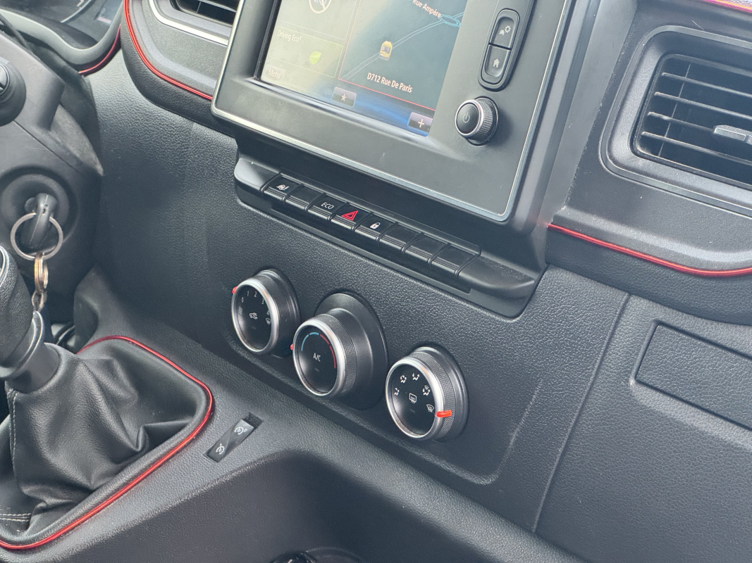 Renault Master — 27