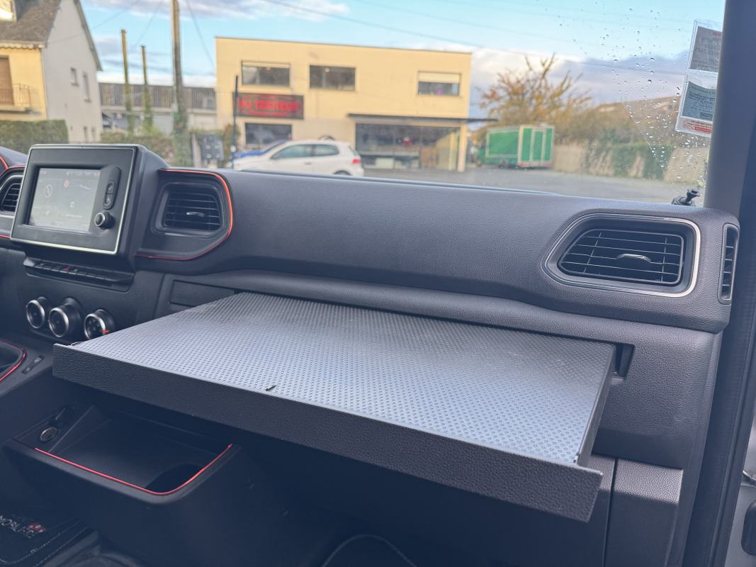 Renault Master — 29