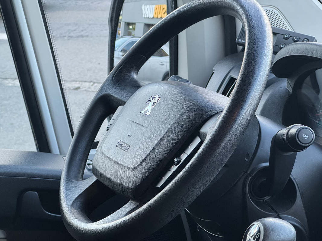 Peugeot Boxer — 21
