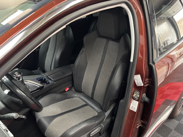 Peugeot 3008 — 17