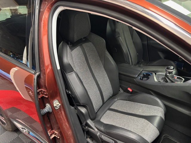 Peugeot 3008 — 18