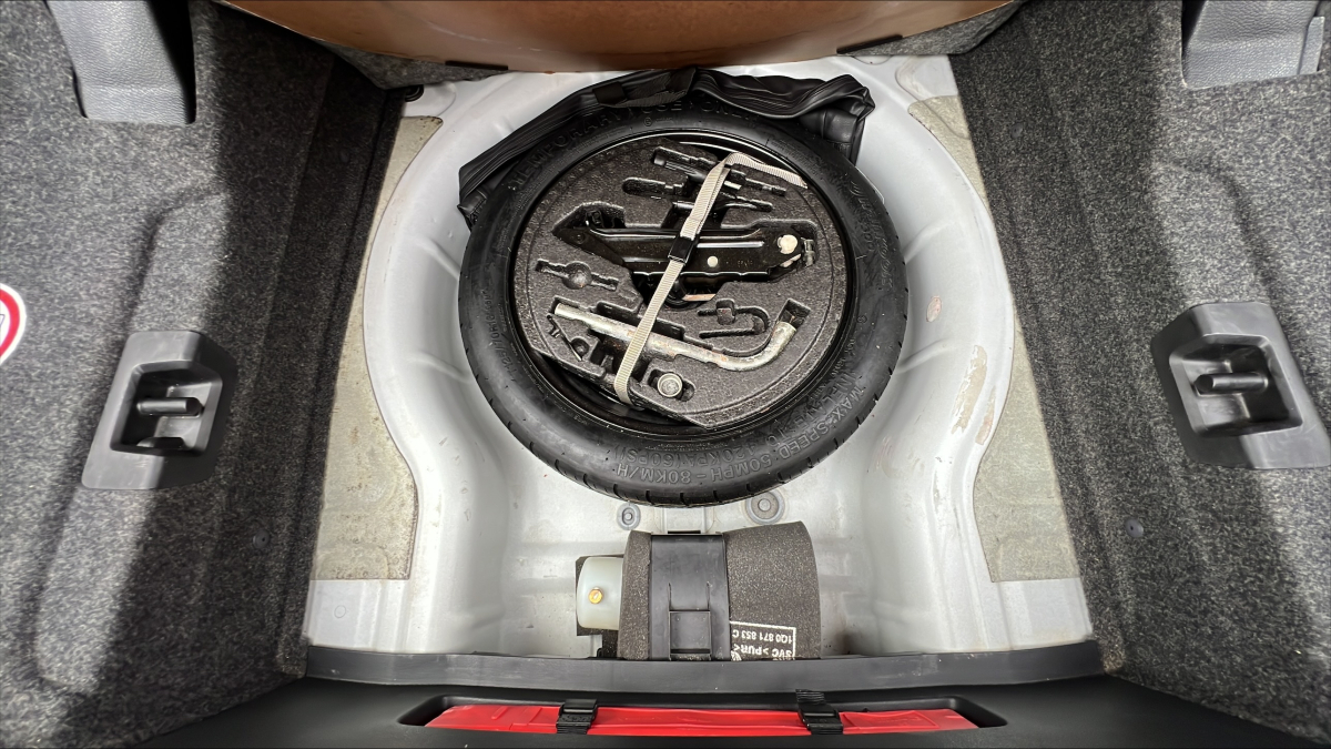 Volkswagen EOS — 30