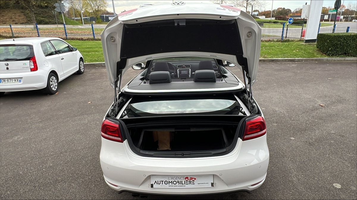 Volkswagen EOS — 32