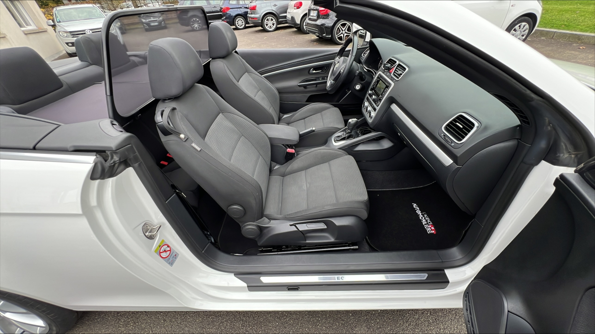 Volkswagen EOS — 24