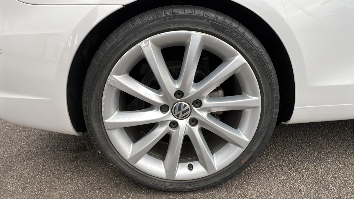 Volkswagen EOS — 36