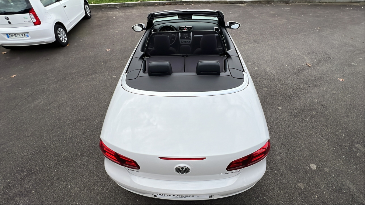 Volkswagen EOS — 12