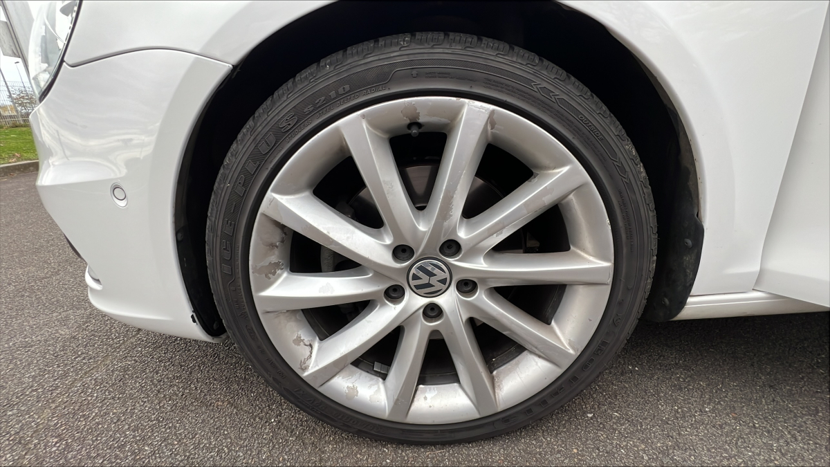Volkswagen EOS — 38
