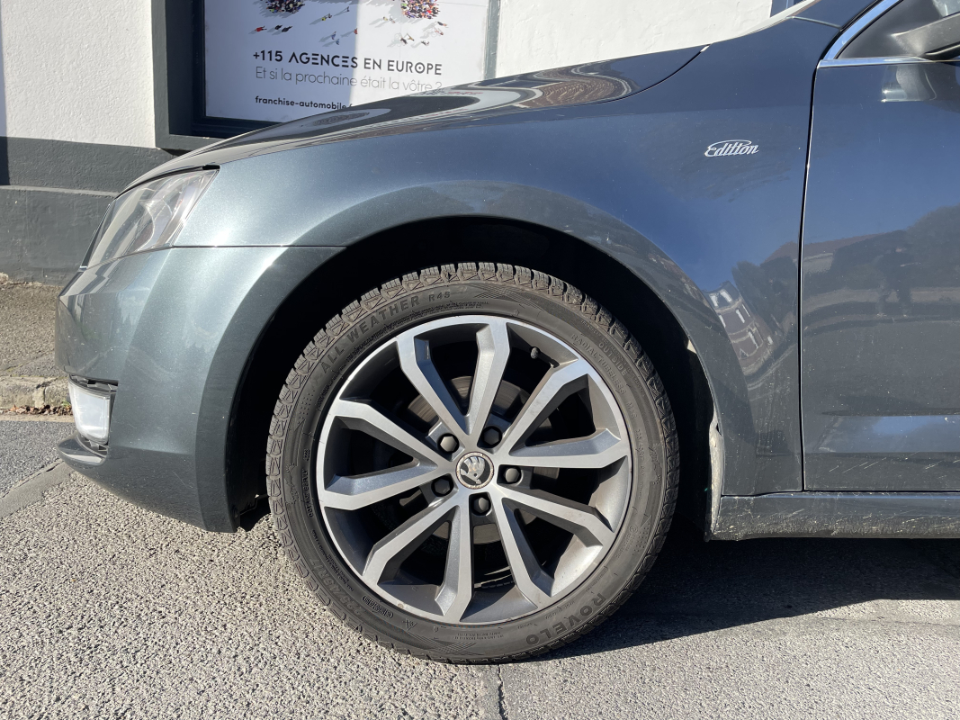 Skoda Octavia Combi — 37