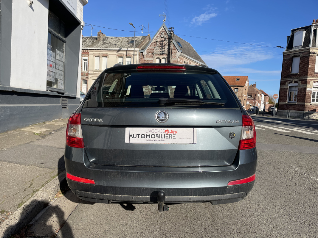 Skoda Octavia Combi — 11