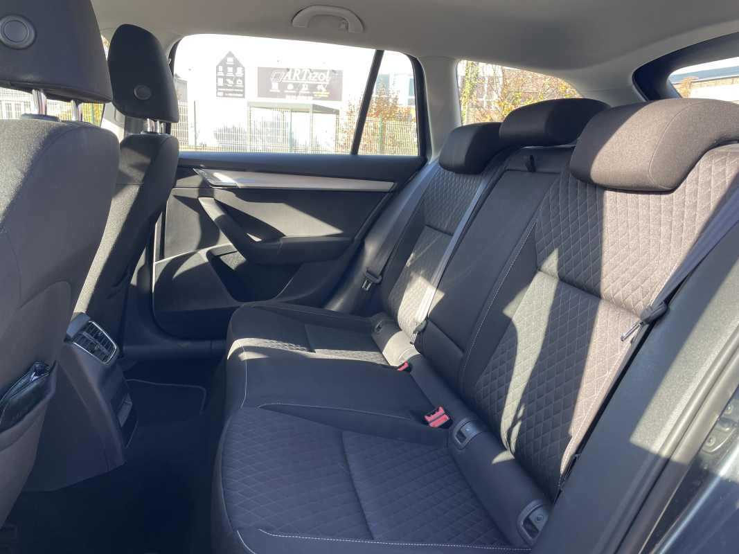 Skoda Octavia Combi — 29