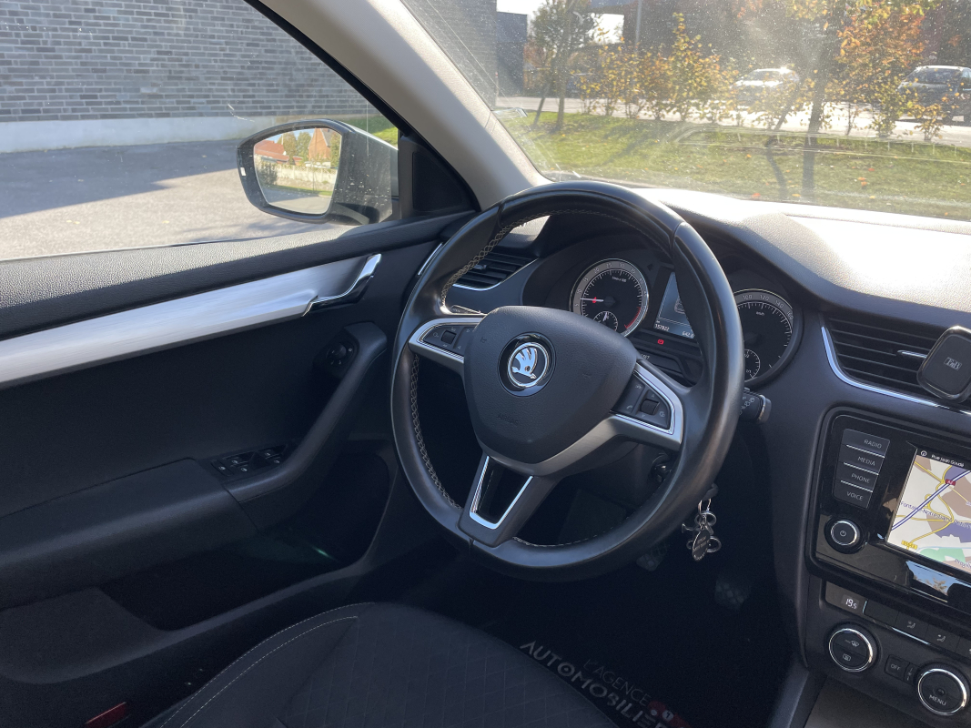 Skoda Octavia Combi — 36