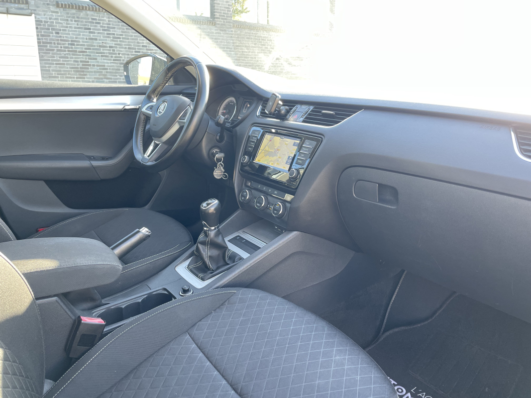 Skoda Octavia Combi — 34