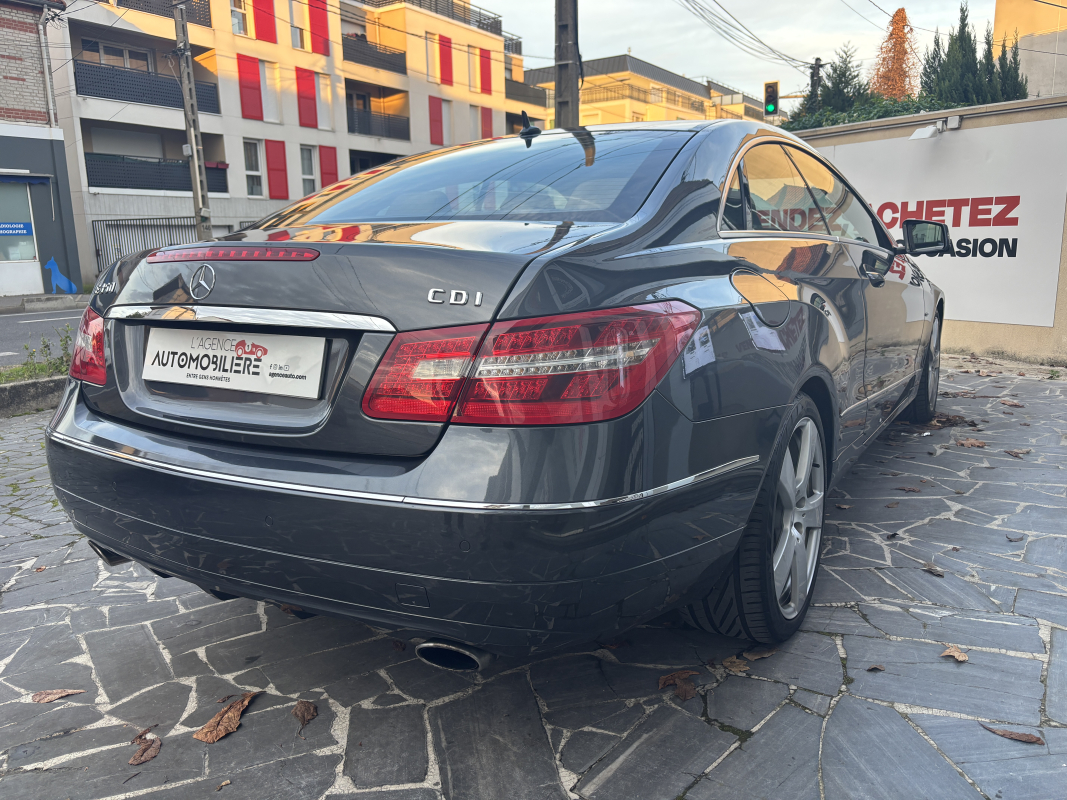 Mercedes Classe E Coupe — 5
