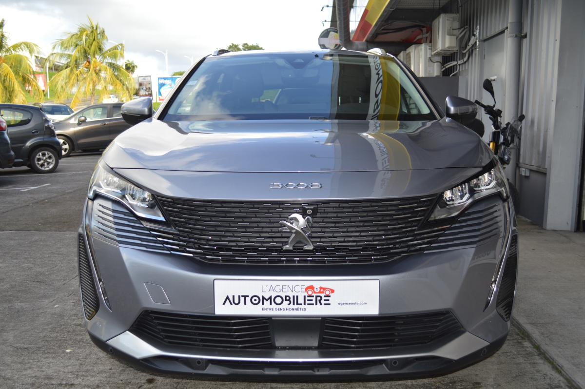 Peugeot 3008 HYbrid4 — 3