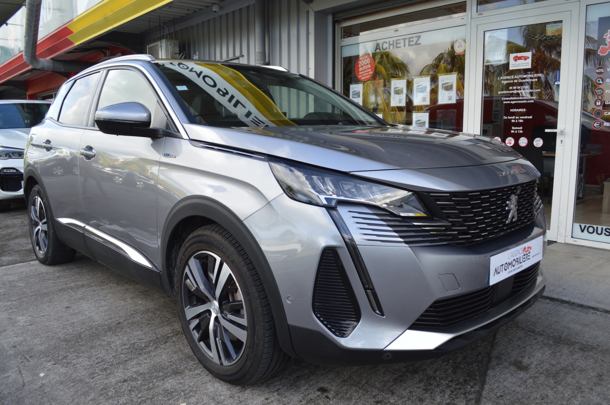 Peugeot 3008 HYbrid4 — 2