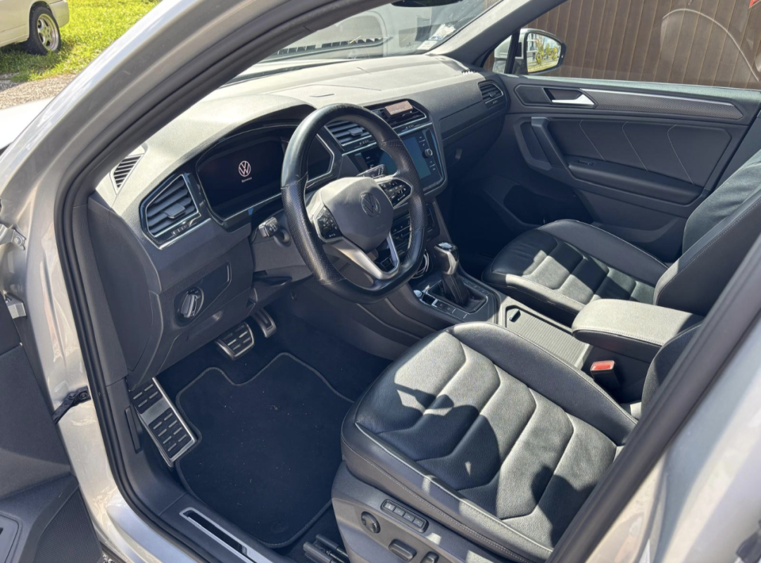 Volkswagen Tiguan — 11