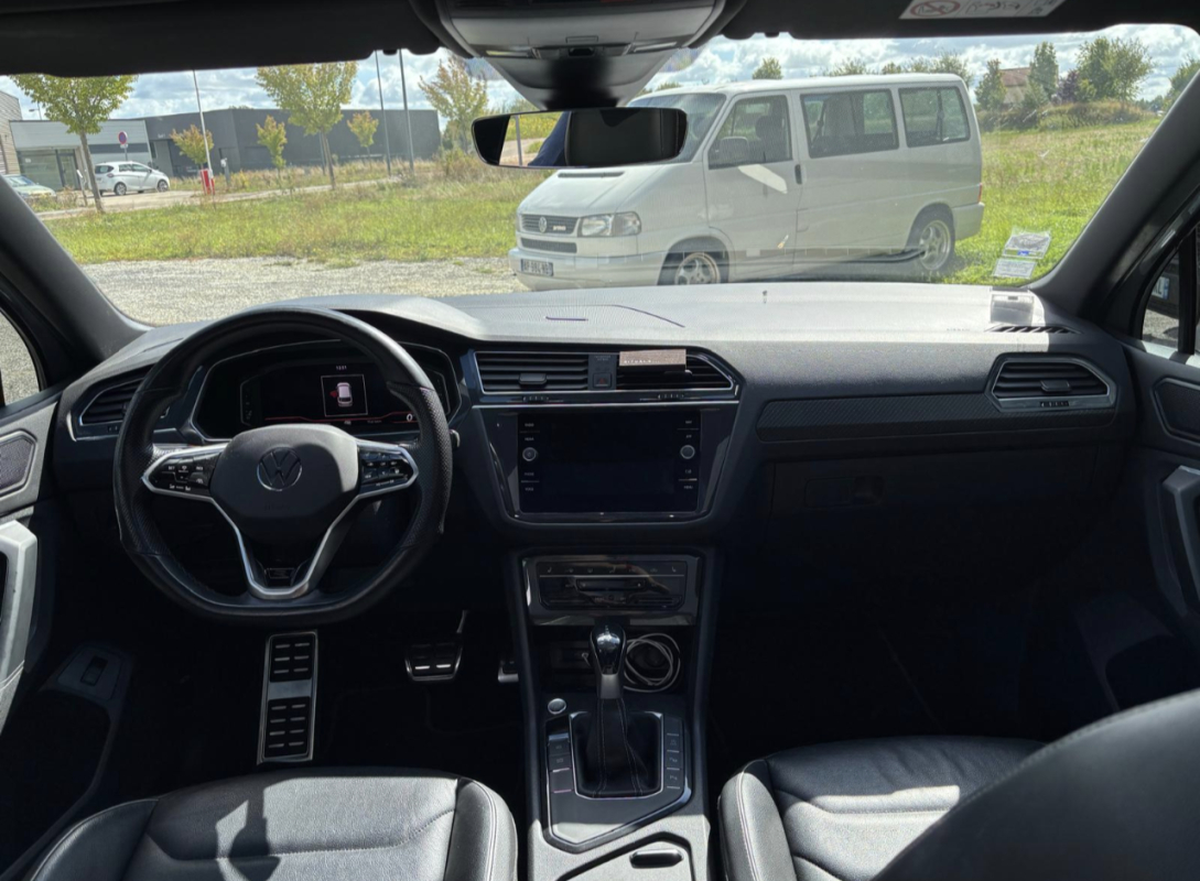 Volkswagen Tiguan — 9