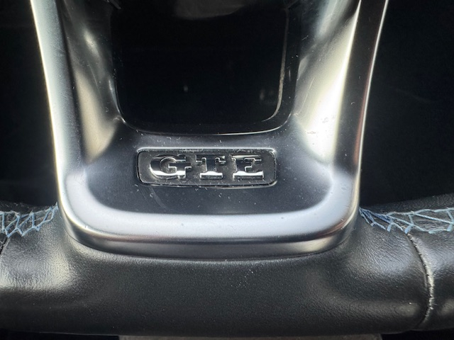 Volkswagen Golf — 10