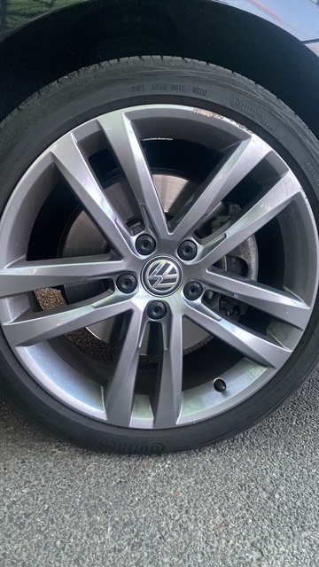 Volkswagen Golf — 17