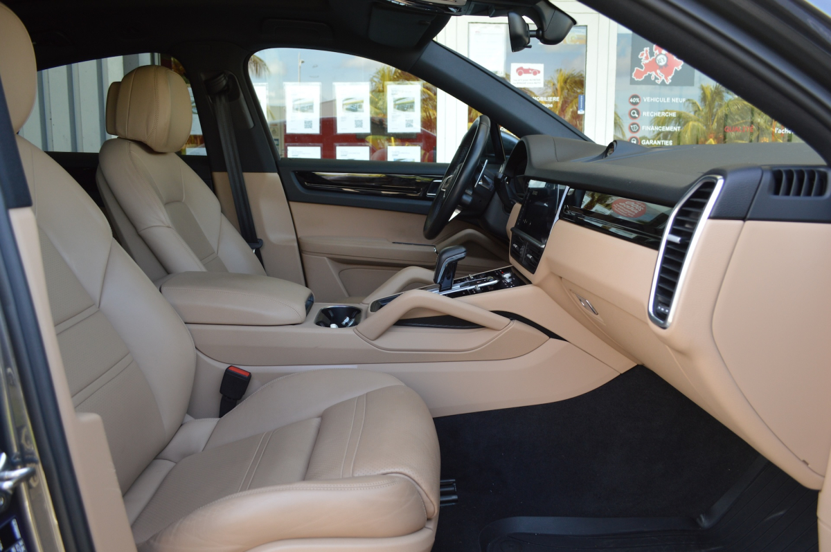 Porsche Cayenne Coupé — 14