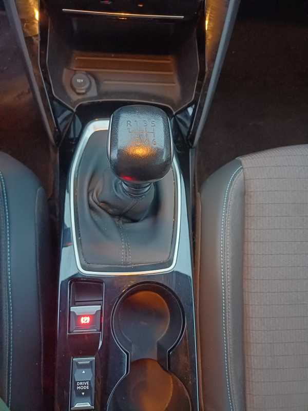 Peugeot 208 — 17