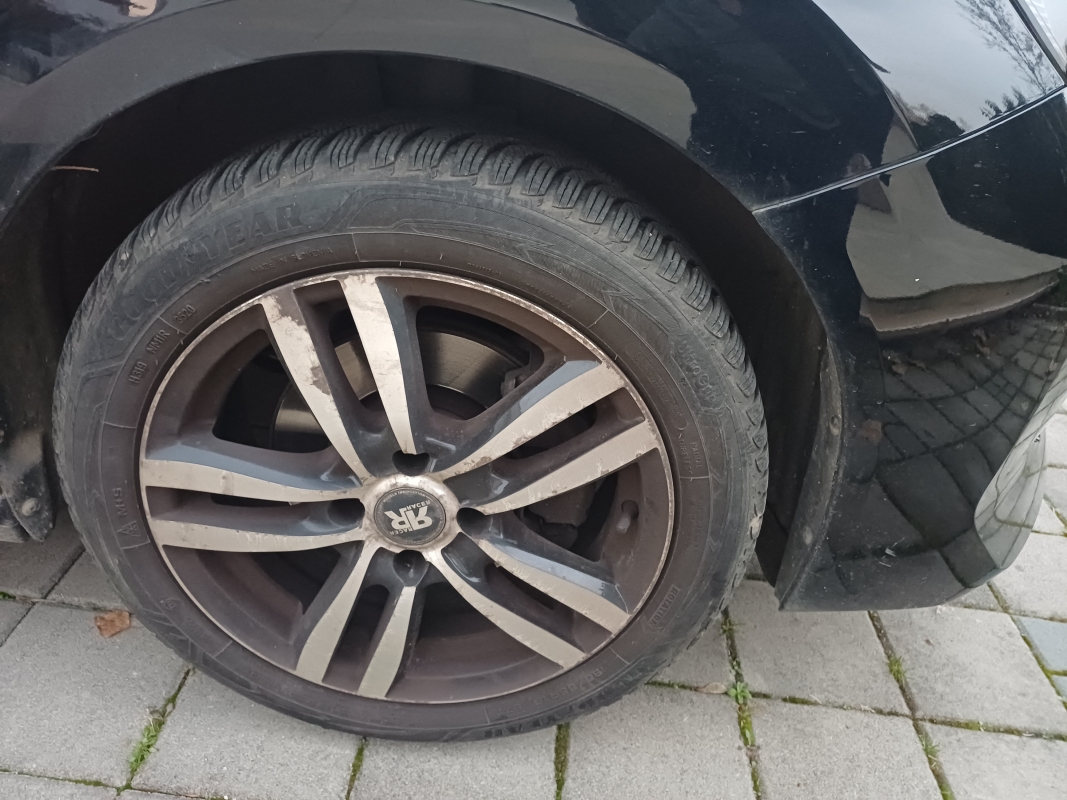 Peugeot 208 — 25
