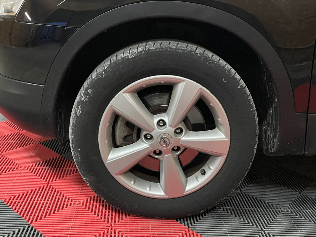 Nissan Qashqai +2 — 21