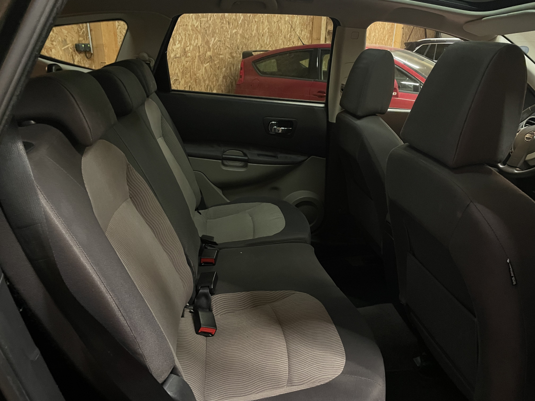 Nissan Qashqai +2 — 15